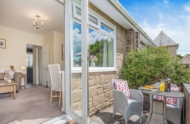 Charming Dartmoor retreat for two.