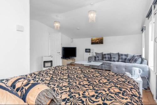 Charming Edinburgh KEYWORKS CONTRACTERS BUSINESS