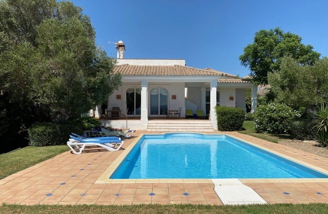 Charming 2 bedroom villa on Fairplay Golf course