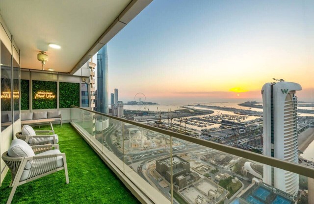 Charming Flat W/ Sea & AIN View / Palm Jumeirah