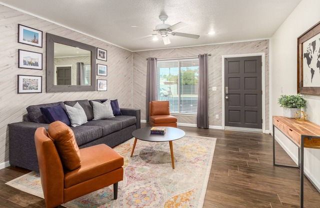 Charming Getaway near Downtown Gilbert {NEW listing}