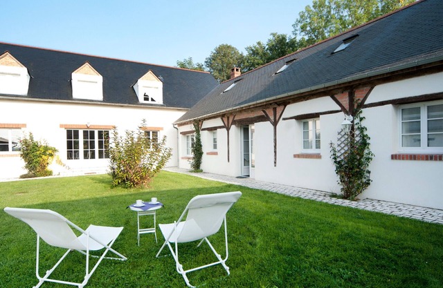 Charming Guest Rooms by the Loire