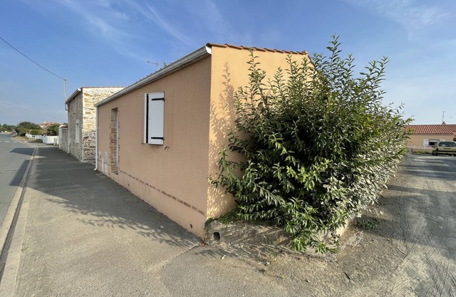 Charming house close to everything and fully equipped