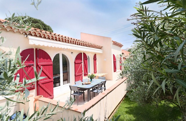 Charming house jacuzzi beaches