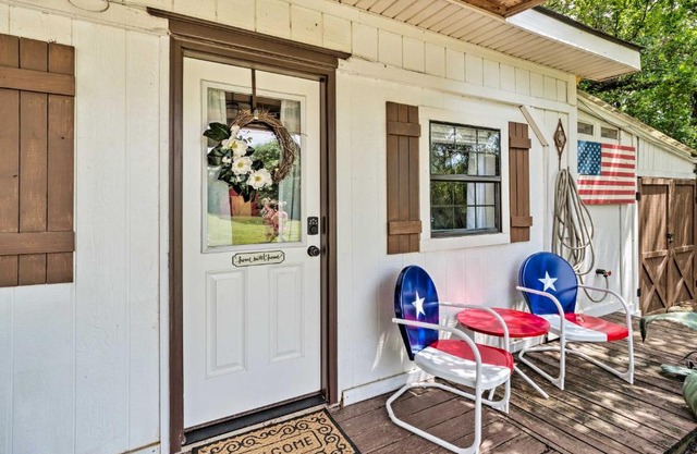 Charming Lake Travis Cottage - 21 Mi to Downtown