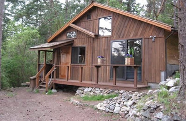 Charming Lopez Island Cabin