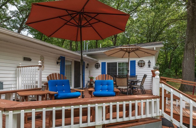 Charming Lower Scott Lake 3 bedroom home