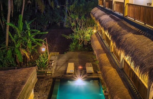 Charming one bedroom close to Ubud with a shared infinity-edge swimming pool