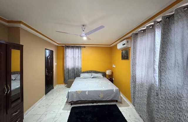 Charming Pent house 1-bedroom apartment with kitchen, hall and office for a fee