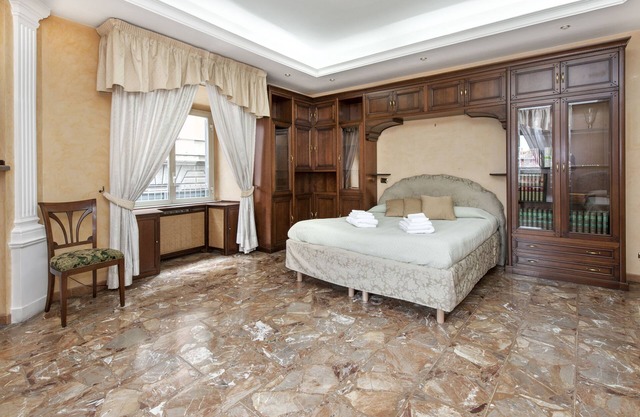 Charming Roma Apartment with 3 Bedrooms