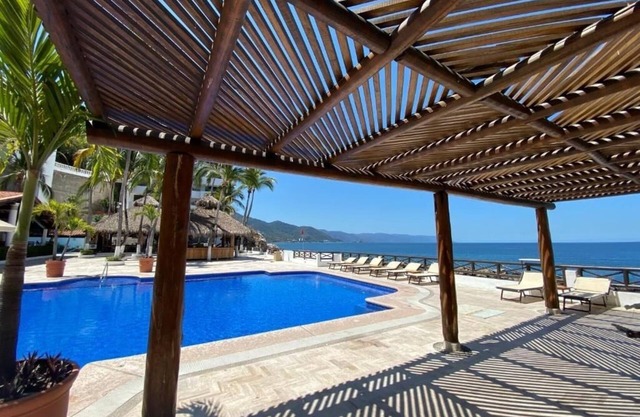 Charming Room w/Stunning Balcony Views and Poolside Relaxation