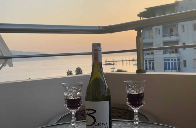 Charming Sea View 2-bedroom apartment with AC and WiFi in fabulous Vlora