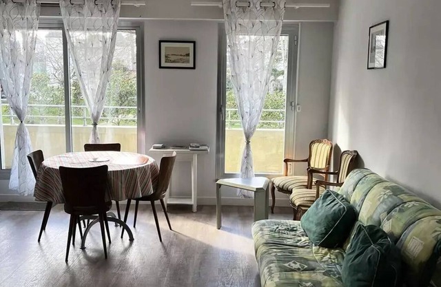 Charming studio in the heart of Val André.