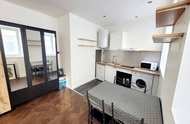 Charming Studio with Wifi in City Center