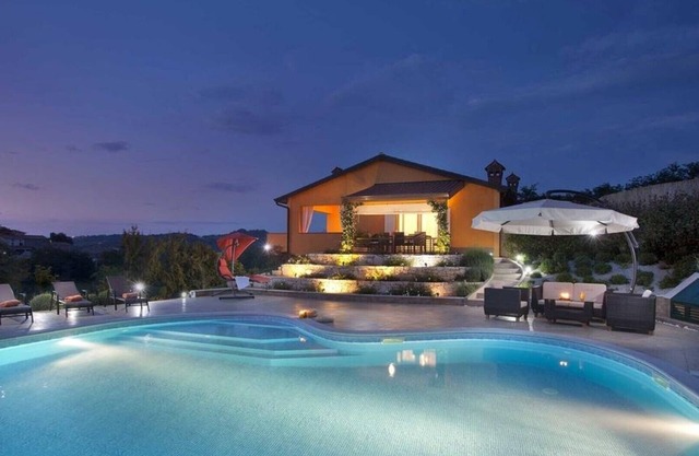 Charming Villa Diora with a swimming pool and wellness area