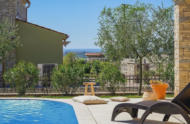 Charming villa with private pool near Umag