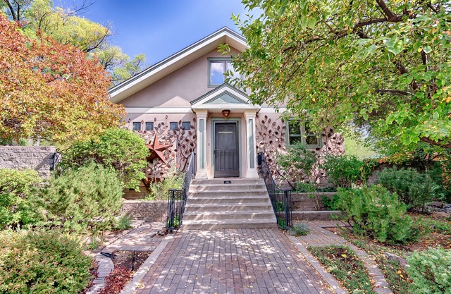 Charming, Walk to Town, 4 BR Home in Downtown Flagstaff