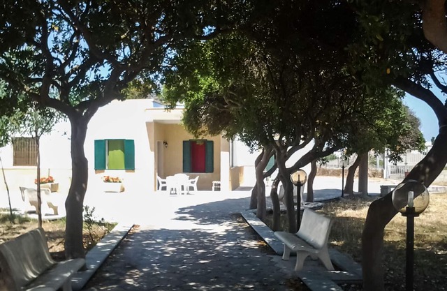 Cheap flat near Lecce anf fine sandy beach up to 5 guests m721