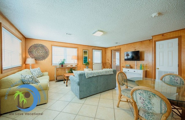 Cherry Grove Beach Bungalow #1Cherry Grove Beach Bungalow #1