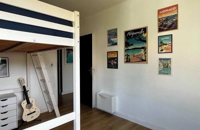 Chez Clément - Spacious, bright apartment near downtown