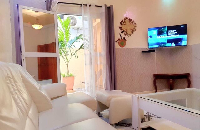 Chez Kti, Apart F2 with courtyard Private, spacious, good