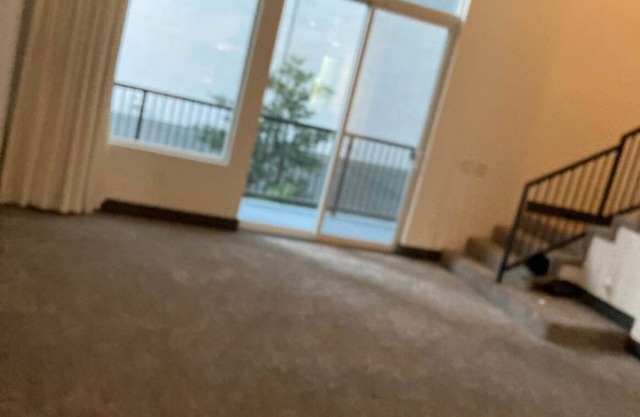 Chic 2-bedroom apartment with WiFi, AC in awesome Las Vegas