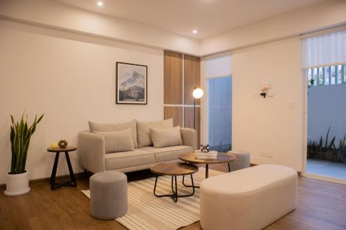 Chic 2BR Indoor Terrace in Miraflores