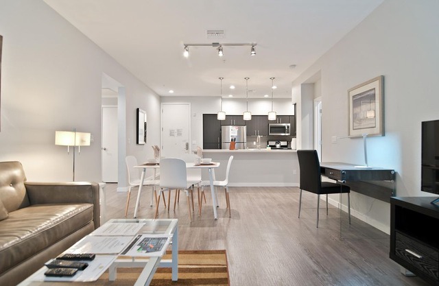 Chic 2BR | Laundry + Full Kitchen | Outdoor Pool | Menlo Park by GLS