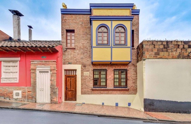 Chic 4BR Getaway in Vibrant La Candelaria