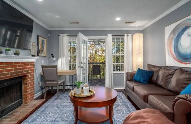 Chic Condo Retreat: Private Bliss 'n Birmingham!