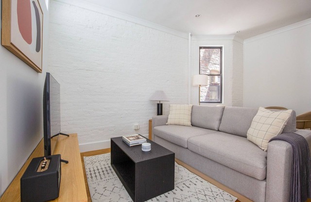 Chic Lenox Hill 2BR w/In-Unit W/D, nr Hospital, by Blueground