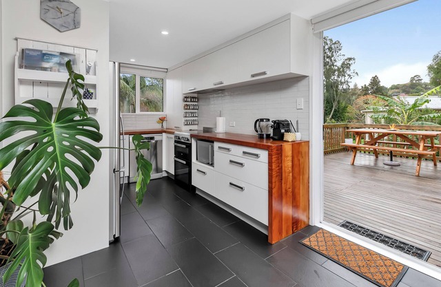 Chic Whangarei Retreat - 10 min Walk to CBD