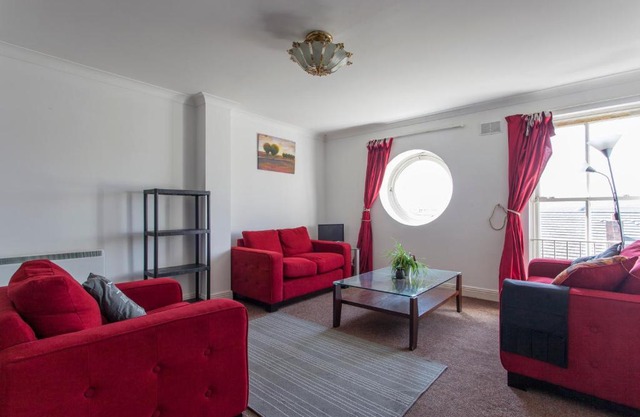 Christchurch Apartments - La Rochelle Duplex