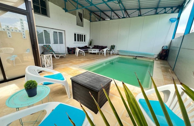 Chtx maison 7 pers jardin piscine