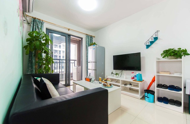 CiCi House