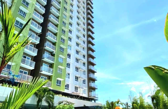 City BeStay & Homey Studio Apartment with Balcony near Shopping Mall.