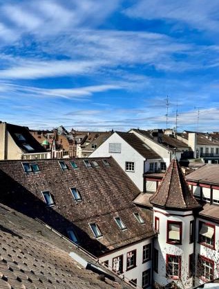 City Center Rooftop Studio with Oldtown View