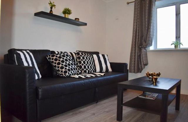 City Centre Top Floor Flat overlooking Liffey River