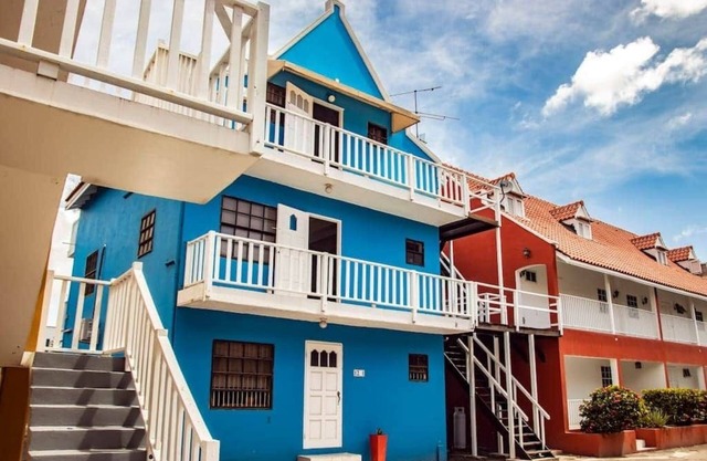 Citylife Apartments - Pool/Free Parking/in Willemstad. Apartment F