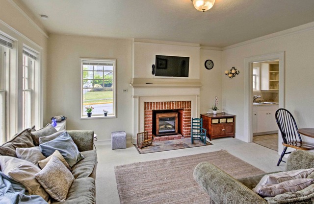 Classic Aberdeen Apt 1 Mi to Riverfront Park!