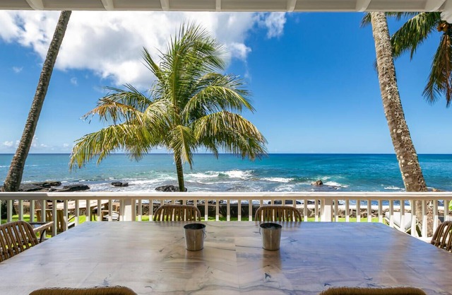 Classic Ocean Front Cottage - TVR # TVNC-1086, TAT # 021-215-8464-01