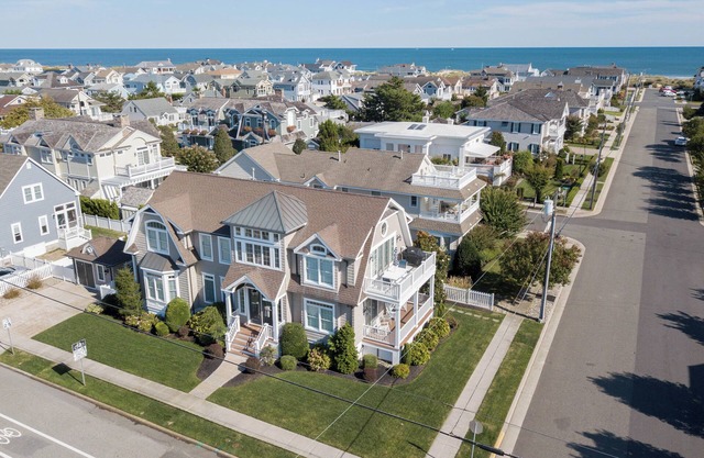 Classic Stone Harbor Beach Oasis
