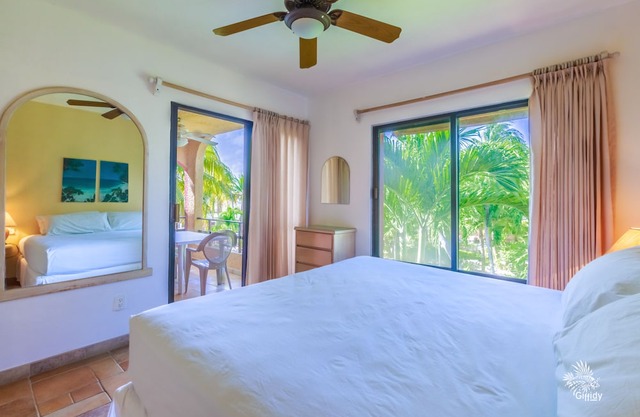 Clean, Immaculate Beachfront 2nd Floor Condo #17 at Nautibeach