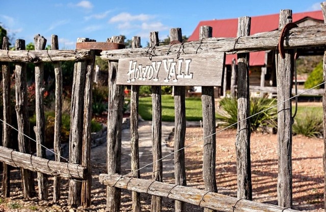 Clear Springs Log Cabin | Pet-friendly | Historic