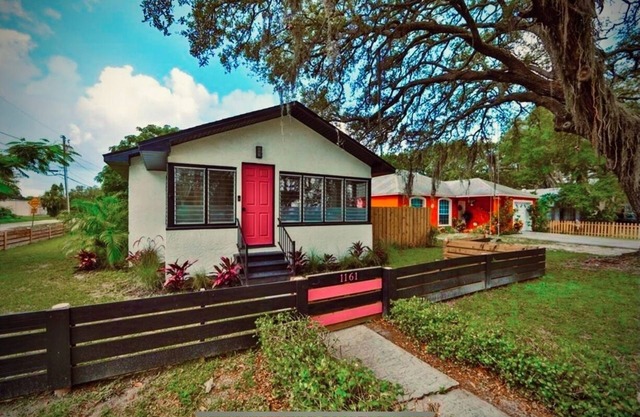 Clearwater Cottage - 2 BR/1 Bath