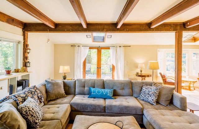 Close To Campus, 2 BR Home With Abundant Charm- Clean!