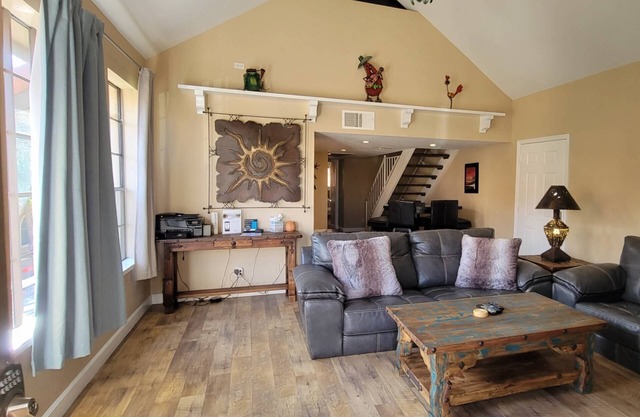 Close to it ALL! Old Town Mins Away, Short Drive to ASU Campus, Garage Prking, Workstation w/Printer