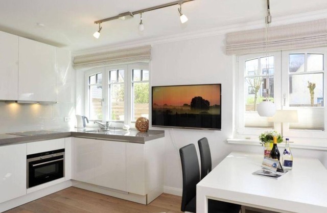 Close to the beach. Quiet. Comfortable. - House Doktor-Ross-Straße