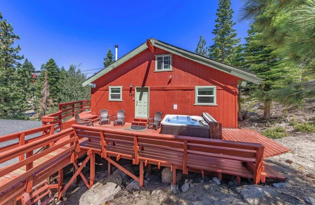 Close to the Heavenly Lifts, Lake, Casinos, Shops and More!!