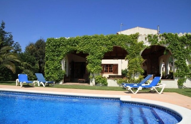 Club Villamar - Nice villa with wifi and cozy garden close to Golf Santa Cristina de Aro